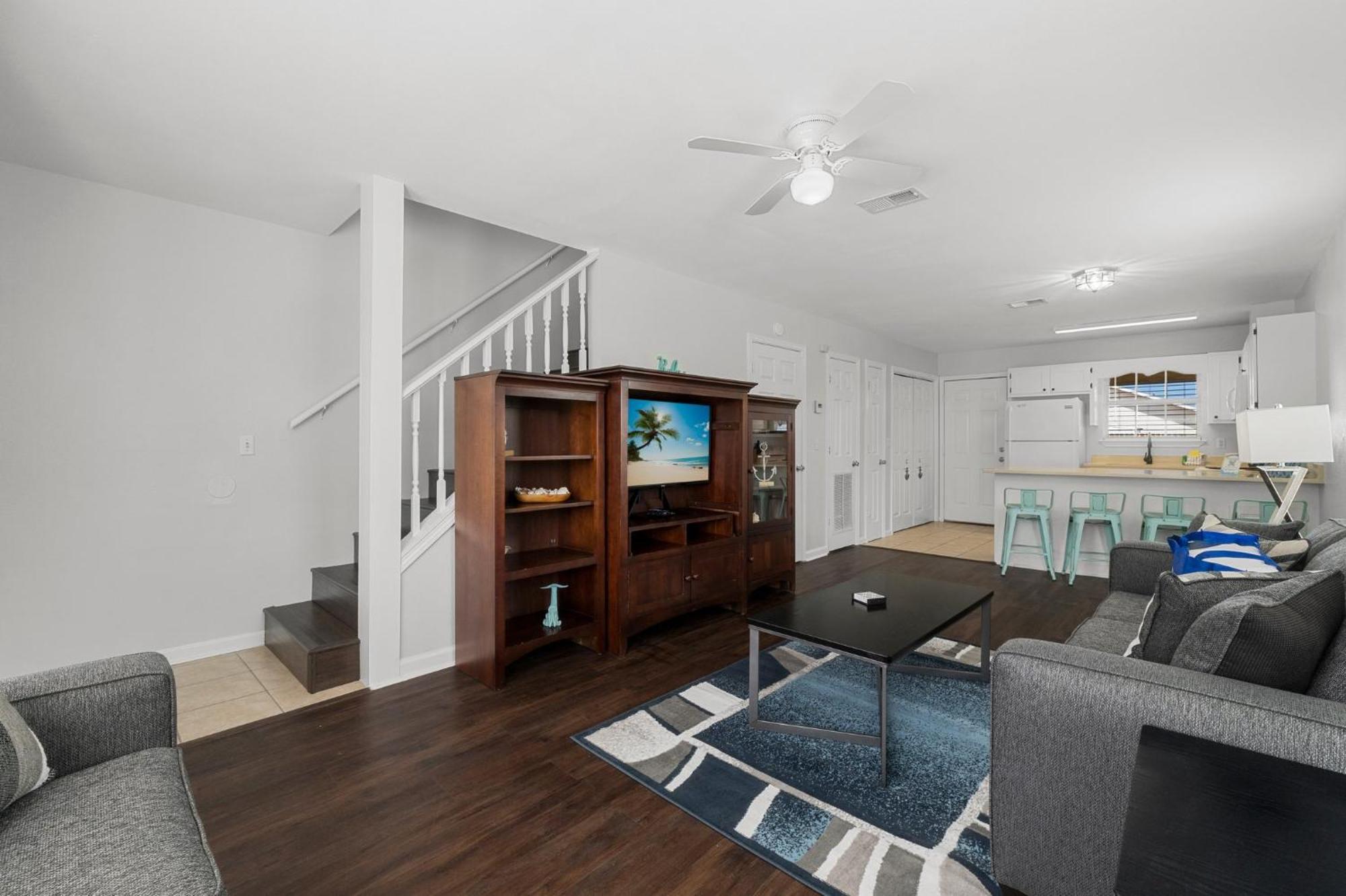 6400 Beach Dr - Seabatical A